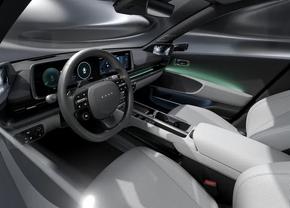 Mașina tot mai iubită de români a lansat un nou model! Are „bot de rechin” și e mai ieftină decât Toyota sau Nissan