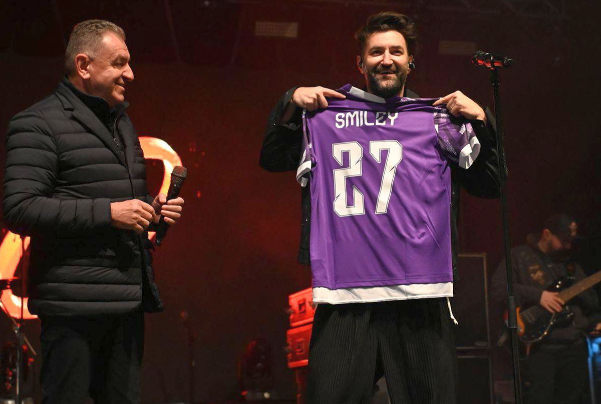 Știai? Cu ce echipă din România ține Smiley: „Îl așteptăm să sărbătorim promovarea și construcția noului stadion”