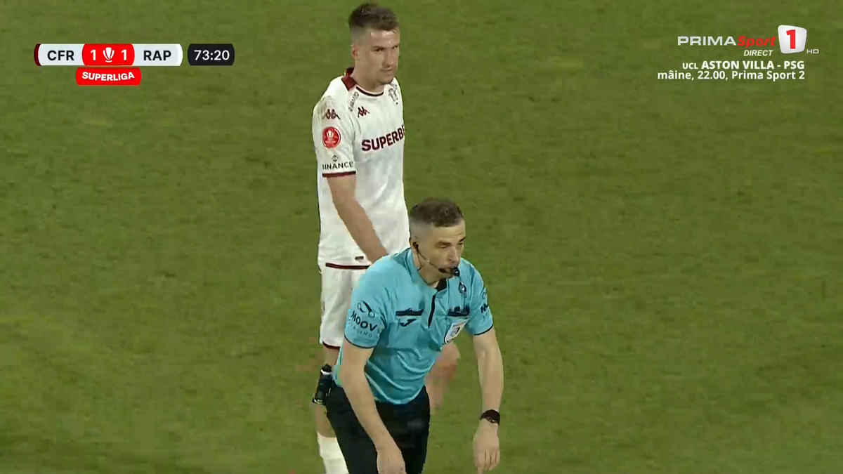 Fază controversată în CFR Cluj - Rapid » Arbitrul l-a eliminat pentru simulare în minutul 70, dar a schimbat decizia după VAR! Verdictul specialistului