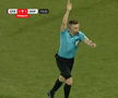 Fază controversată în CFR Cluj - Rapid » Arbitrul l-a eliminat pentru simulare în minutul 70, dar a schimbat decizia după VAR! Verdictul specialistului