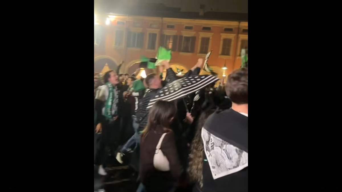 Fanii lui Sassuolo au sărbătorit în stradă promovarea în Serie A » Imagini superbe din centrul orașului