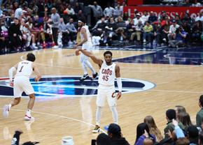 S-a încheiat sezonul regulat în NBA: cine sunt principalii lideri statistici și cum arată tabloul play-off-ului