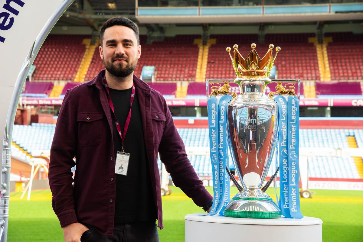 Ștefan Ferencz: e român, lucrează la Aston Villa și iubește altă echipă a Angliei