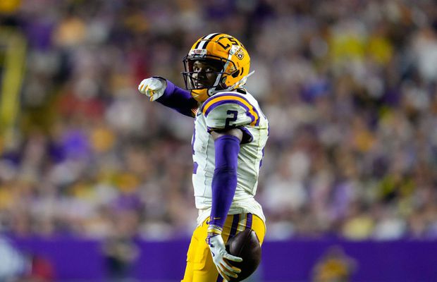 Urmărit de poliție, un jucător de fotbal american s-a sinucis » Mesajul tatălui: „Viețile noastre s-au schimbat pentru totdeauna”