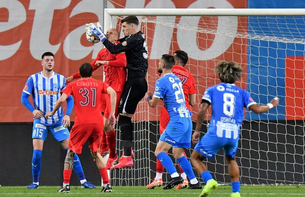 „Pentru mine este jucătorul meciului” » Remarcatul serii în Universitatea Craiova - FCSB