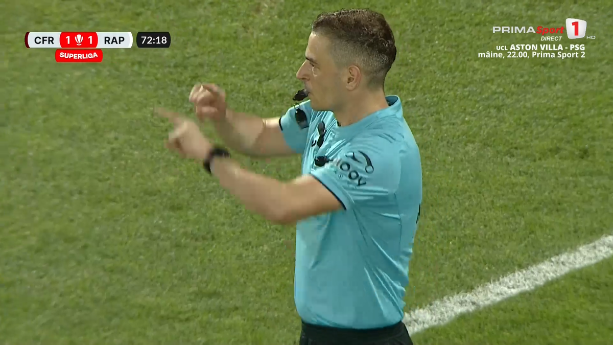 Fază controversată în CFR Cluj - Rapid » Arbitrul l-a eliminat pentru simulare în minutul 70, dar a schimbat decizia după VAR! Verdictul specialistului
