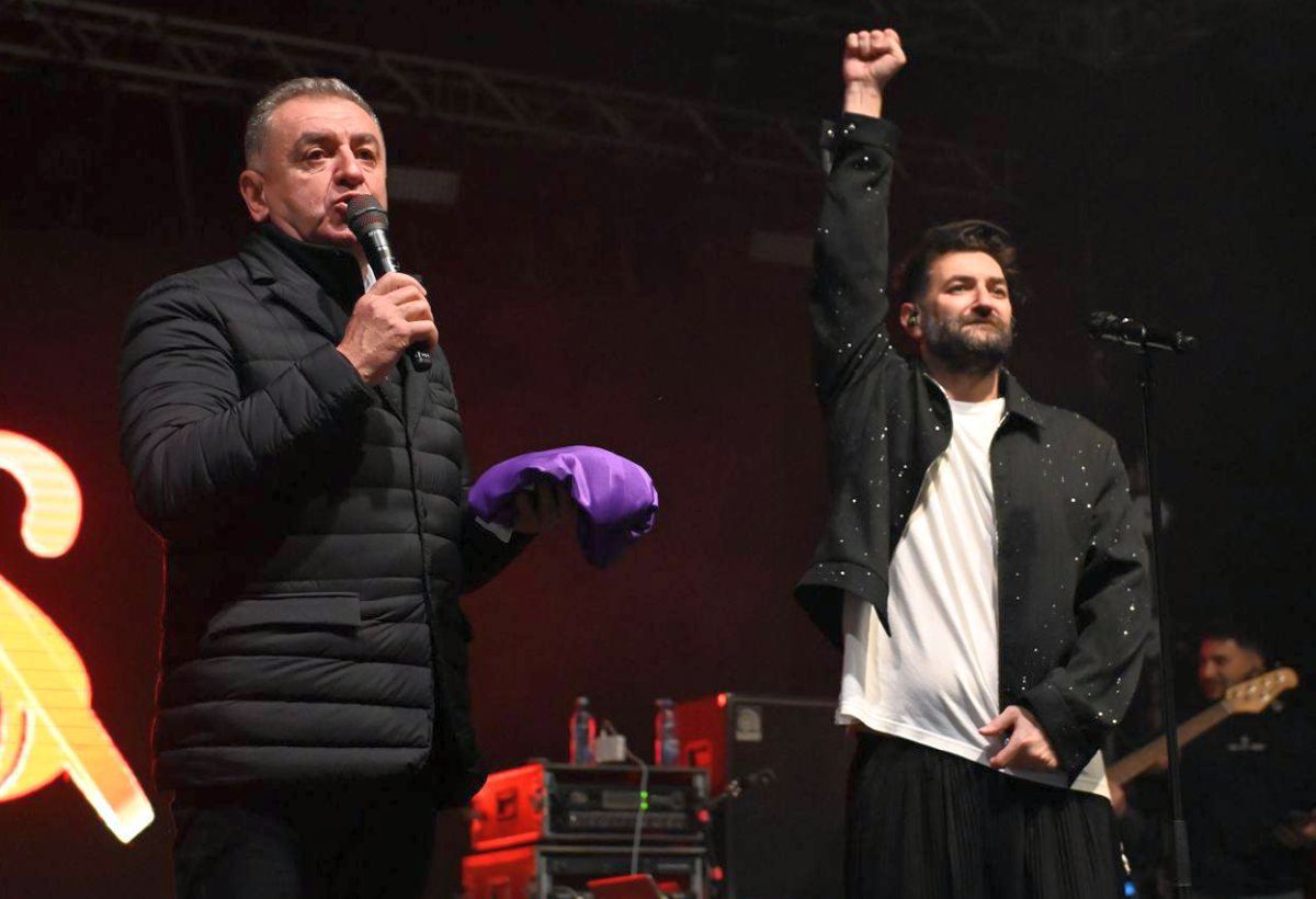 Știai? Cu ce echipă din România ține Smiley: „Îl așteptăm să sărbătorim promovarea și construcția noului stadion”