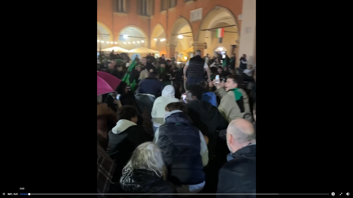 Fanii lui Sassuolo au sărbătorit în stradă promovarea în Serie A » Imagini superbe din centrul orașului