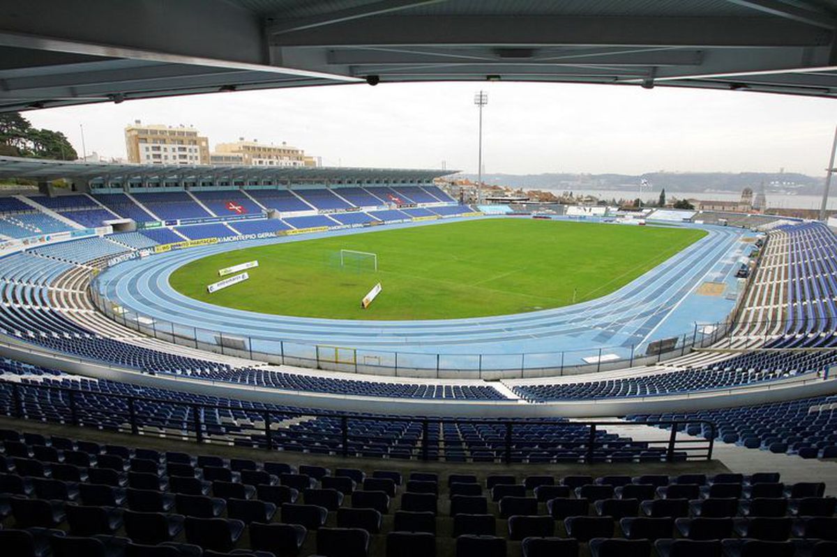 Stadioanele unice ale lumii: lângă aisberguri și vulcani sau printre trenuri  » Arena bizară dedicată regelui țării