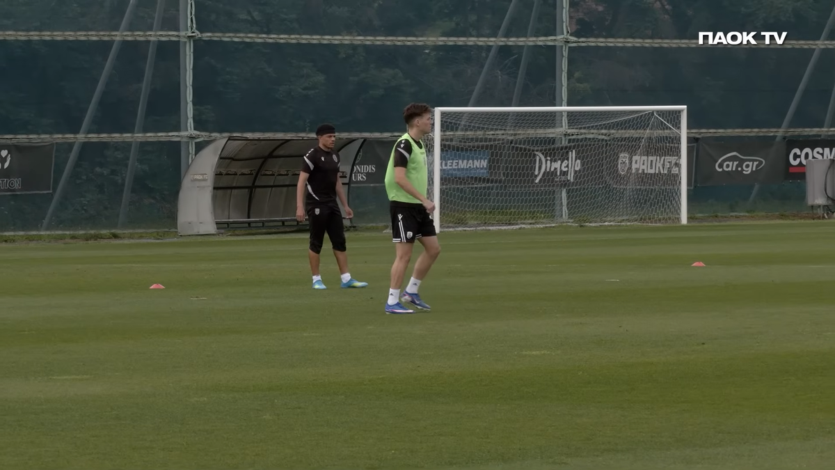 Cum a fost primit Răzvan Lucescu de jucătorii lui PAOK Salonic