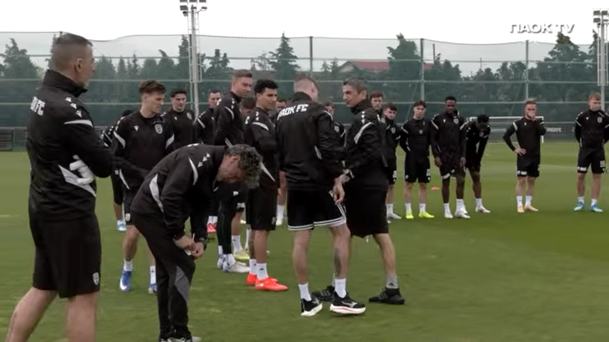 Emoție pură » Imagini de la antrenamentul lui Răzvan Lucescu: cum l-au primit fotbaliștii lui PAOK