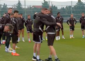 Emoție pură » Imagini de la antrenamentul lui Răzvan Lucescu: cum l-au primit fotbaliștii lui PAOK
