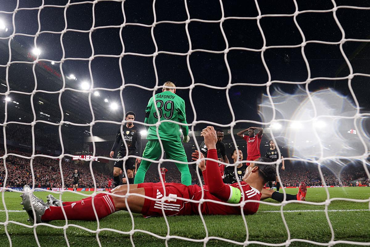 PSG, victorie pe Anfield în Liga Campionilor » „Balonul de Aur” a rezolvat calificarea în semifinale
