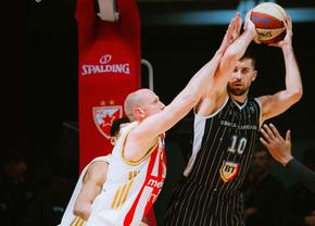 U-BT Cluj-Napoca, joc bun pe terenul Stelei Roșii Belgrad, dar înfrângere previzibilă » Alb-negrii și-au aflat adversara din playoff-ul ABA