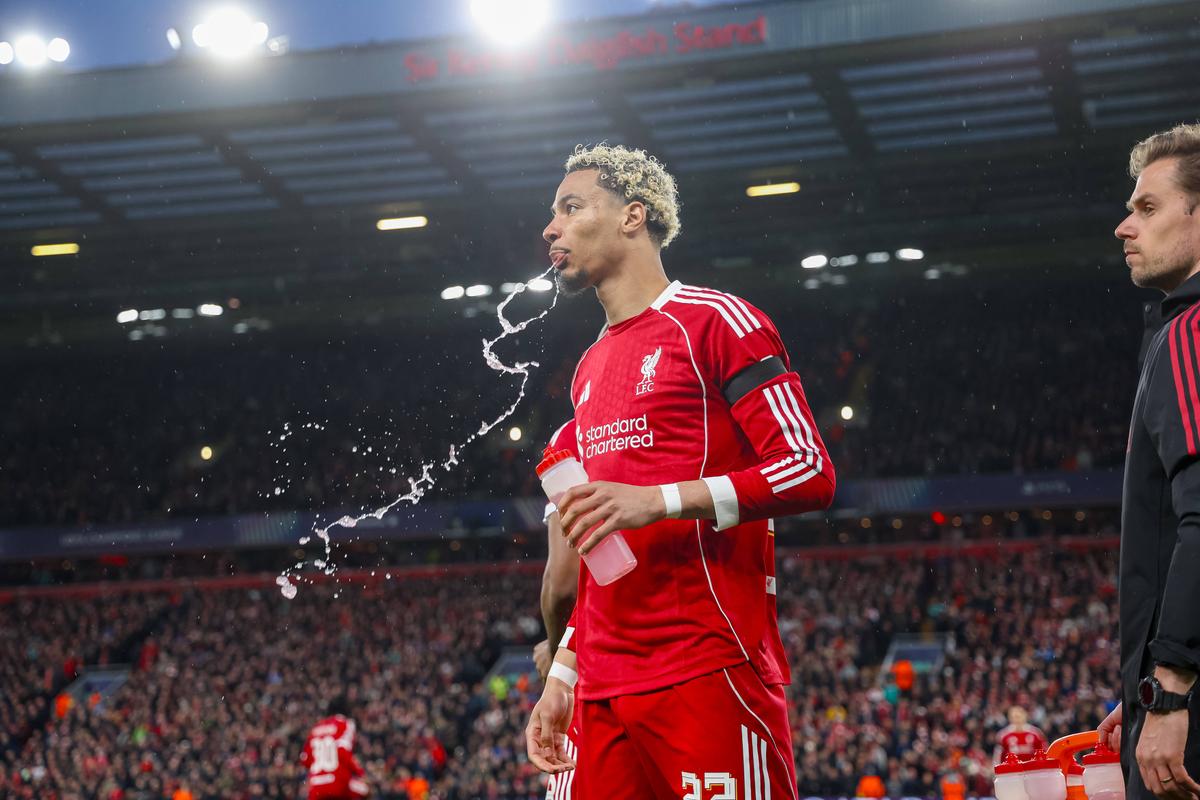 PSG, victorie pe Anfield în Liga Campionilor » „Balonul de Aur” a rezolvat calificarea în semifinale