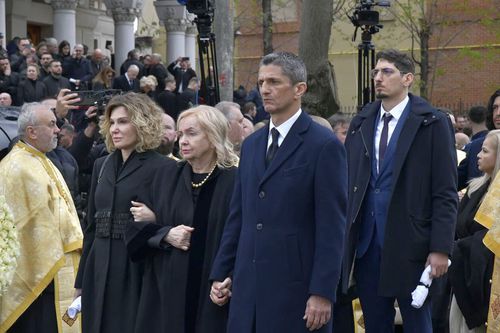 Familia Lucescu, la funeraliile legendarului antrenor