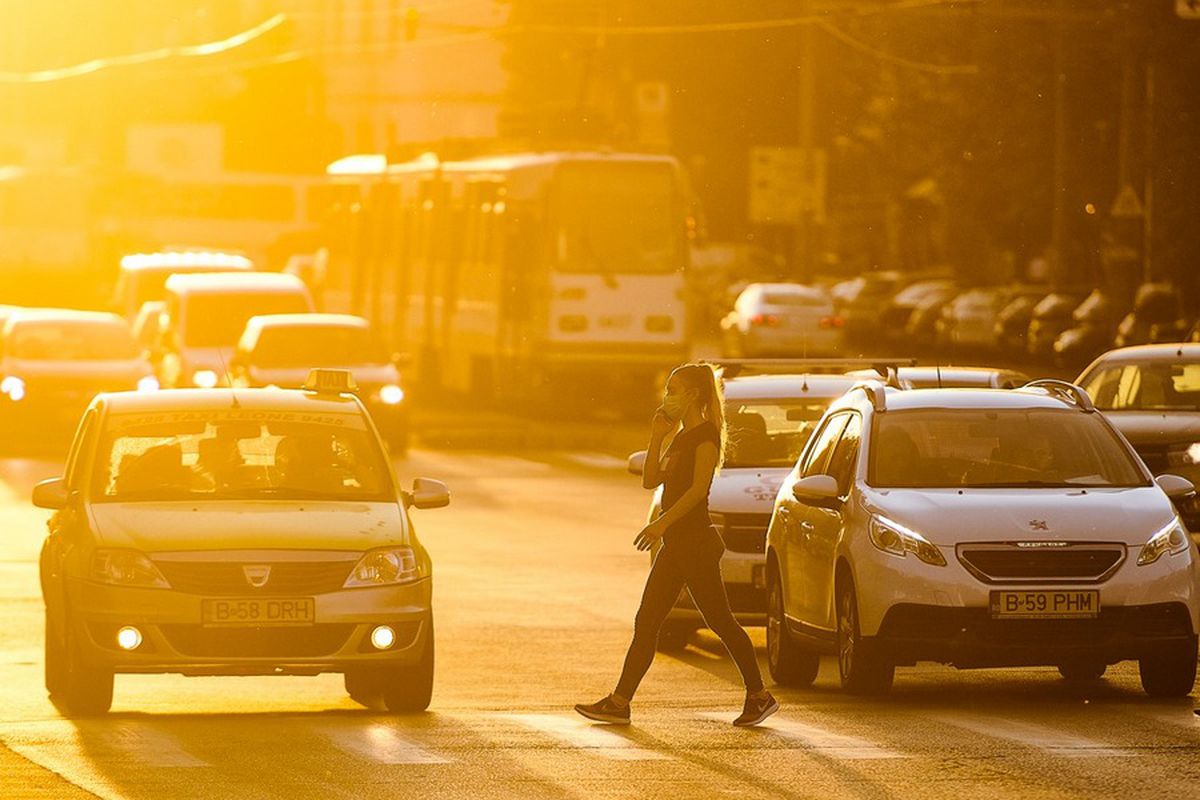 Anunțul Gabrielei Firea: circulație interzisă în week-end-uri în 7 zone din București