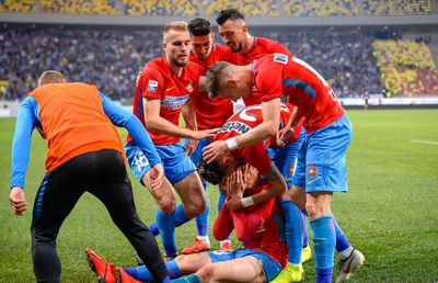 FCSB. Gigi Becali, pus la zid din vestiar: „Dă-mi toți banii sau plec chiar acum!”