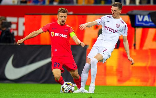 FCSB a câștigat derby-ul cu CFR Cluj, scor 1-0, și va duce o bătălie fantastică pentru titlu în ultimele două etape. Darius Olaru, autorul pasei decisive de la golul lui Florinel Coman, așteaptă să ridice trofeul în SuperLigă.