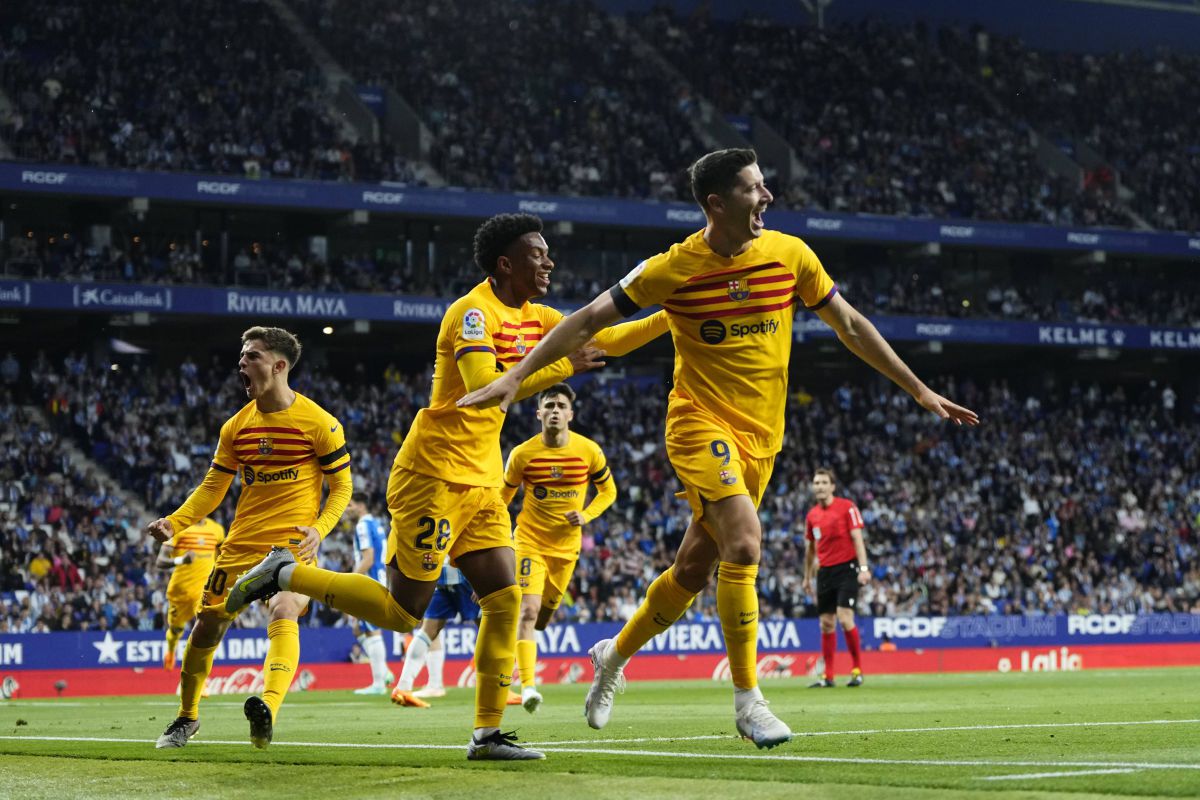Espanyol - Barcelona 2-4 » Trupa de pe Camp Nou câștigă pe terenul rivalei și este noua campioană din La Liga!