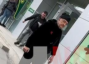 Cum a fost surprins Gigi Becali înaintea derby-ului cu CFR Cluj » A ieșit cu sacoșa de rafie din bancă, însoțit de Luțu