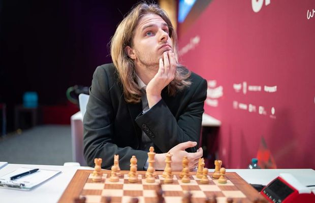 Richard Rapport și Bogdan Deac, cei doi șahiști ai României, s-au înfruntat la Superbet Chess Classic. Rezultatele rundei 7