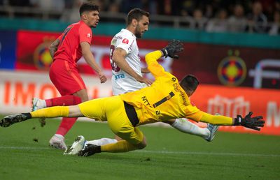 Farul sau FCSB? Titlul se poate da duminică! Toate calculele + cum arată lupta pentru locul 3