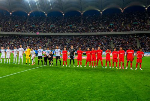 Arena Națională a găzduit 42.439 de spectatori la derby-ul dintre FCSB - CFR Cluj, un nou record al sezonului în fotbalul românesc.