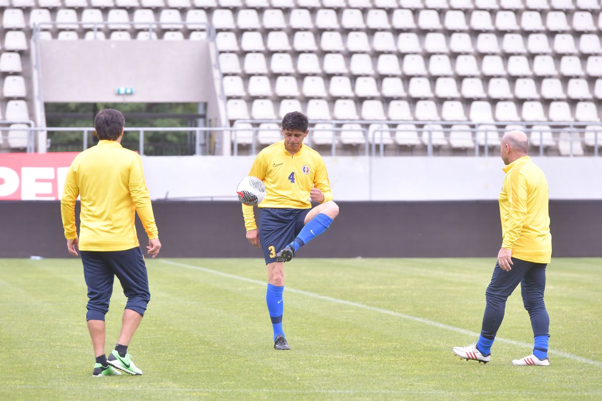 Loredana Groza, îndrăgostită de un membru al Generației de Aur: „A fost primul meu «crush». Decupam pozele din ziare”