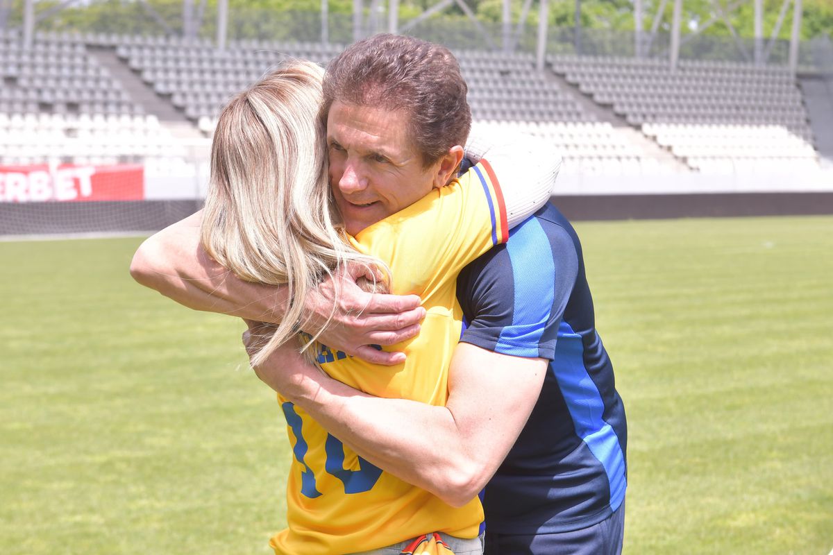 Loredana Groza, îndrăgostită de un membru al Generației de Aur: „A fost primul meu «crush». Decupam pozele din ziare”