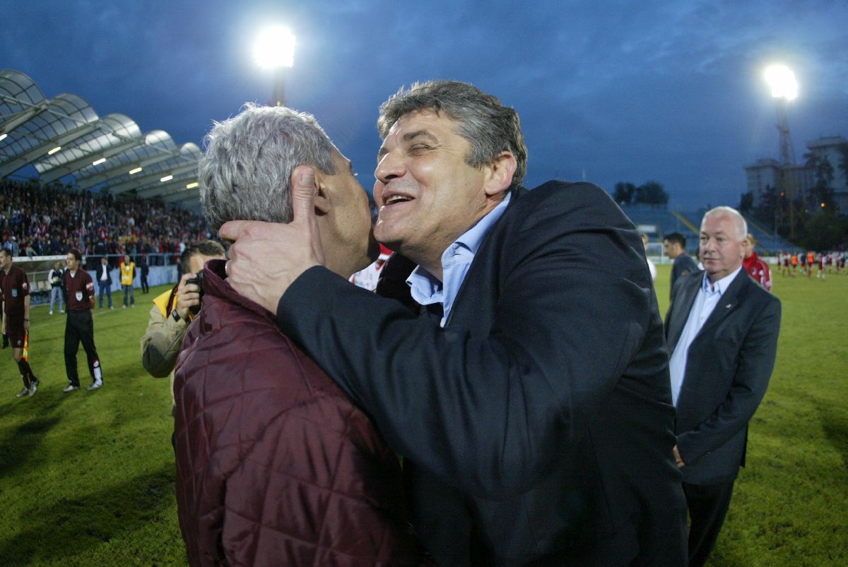 După 20 de ani » Imagini nepublicate de la ultima finală de Cupă jucată de Oțelul » Peste 1.500 de gălățeni au făcut show în Cotroceni