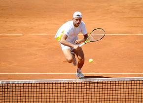 Alexandre Muller, francezul care l-a învins la Roma pe Andrey Rublev, suferă de la 13 ani de o boală pe care doar o poate ține sub control, nu și vindeca