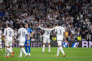 Ianis Hagi e titular în Real Madrid - Deportivo Alaves » „Galacticii” își dublează avantajul