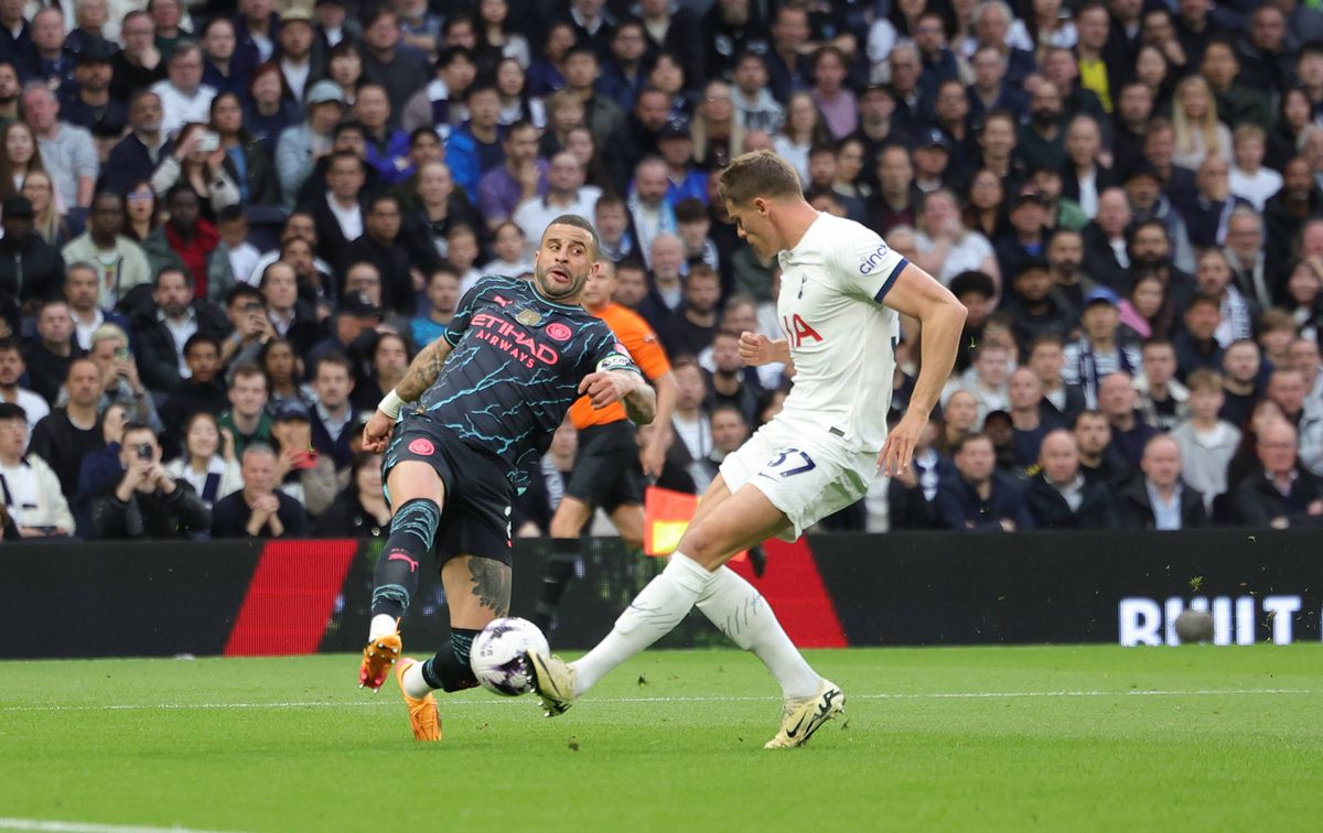 Radu Drăgușin, titular în Tottenham - Manchester City, etapa #34 din Premier League