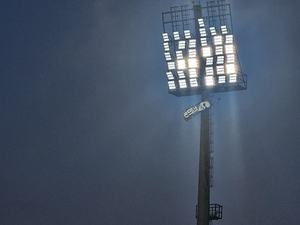 Alexandru Meszar și Gheorghe Falcă, luați la „țintă” de fanii celor de la UTA Arad