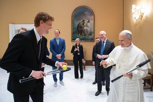 Jannik Sinner, întâlnire cu Papa Leon al XIV-lea » Suveranul Pontif glumea în urmă cu câteva zile: „Nu mi-l aduceți, vă rog”
