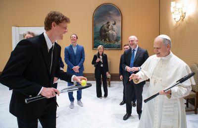 Jannik Sinner, întâlnire cu Papa Leon al XIV-lea » Suveranul Pontif glumea în urmă cu câteva zile: „Nu mi-l aduceți, vă rog”
