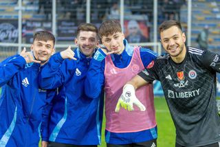 Dinamo intră la negocieri cu Hagi » Cât trebuie să achite „câinii” pentru noul transfer