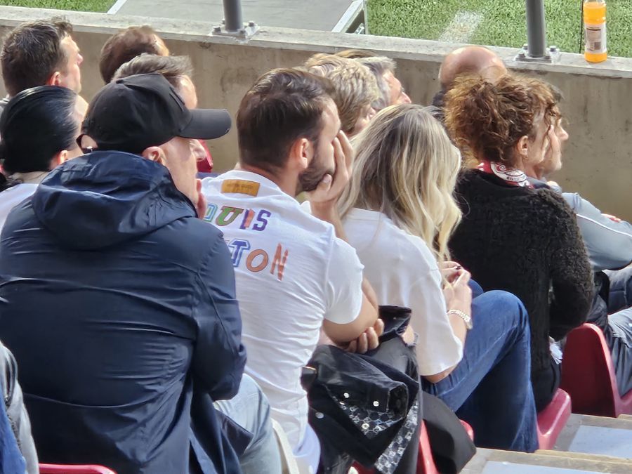 Ce nu s-a văzut la TV din finala Cupei: un alt show al lui SuperDan, „Hoții, hoții” și „Rușine să vă fie!”