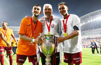 Dan Petrescu a luat Cupa și a avut un mesaj pentru Nelu Varga: „S-a întrecut măsura”