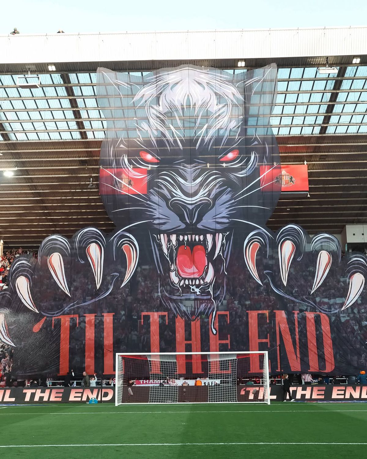 „Pisicile negre” merg în finală după un duel interzis cardiacilor și vor juca în cel mai „bănos” meci din fotbal!