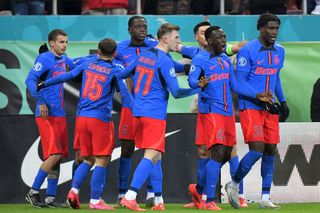 Au renunțat la Perianu, dar insistă pentru alt fotbalist de la FCSB: „Ne interesează, este loc pentru el!”