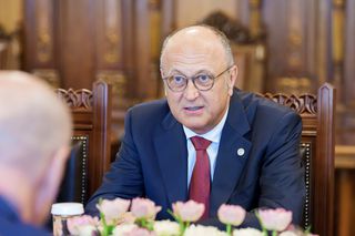 Dan Șucu i-a mărit salariul antrenorului de la Genoa » Câți bani câștigă și al câtelea e în topul Serie A