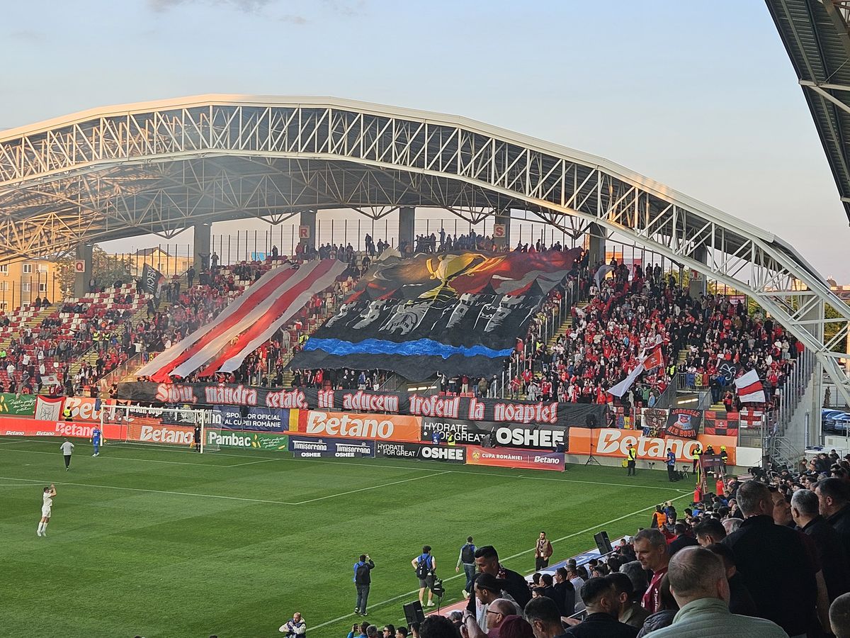 Protest cu drona la CFR Cluj - Hermannstadt: ce scria pe pânza fluturată pe deasupra stadionului