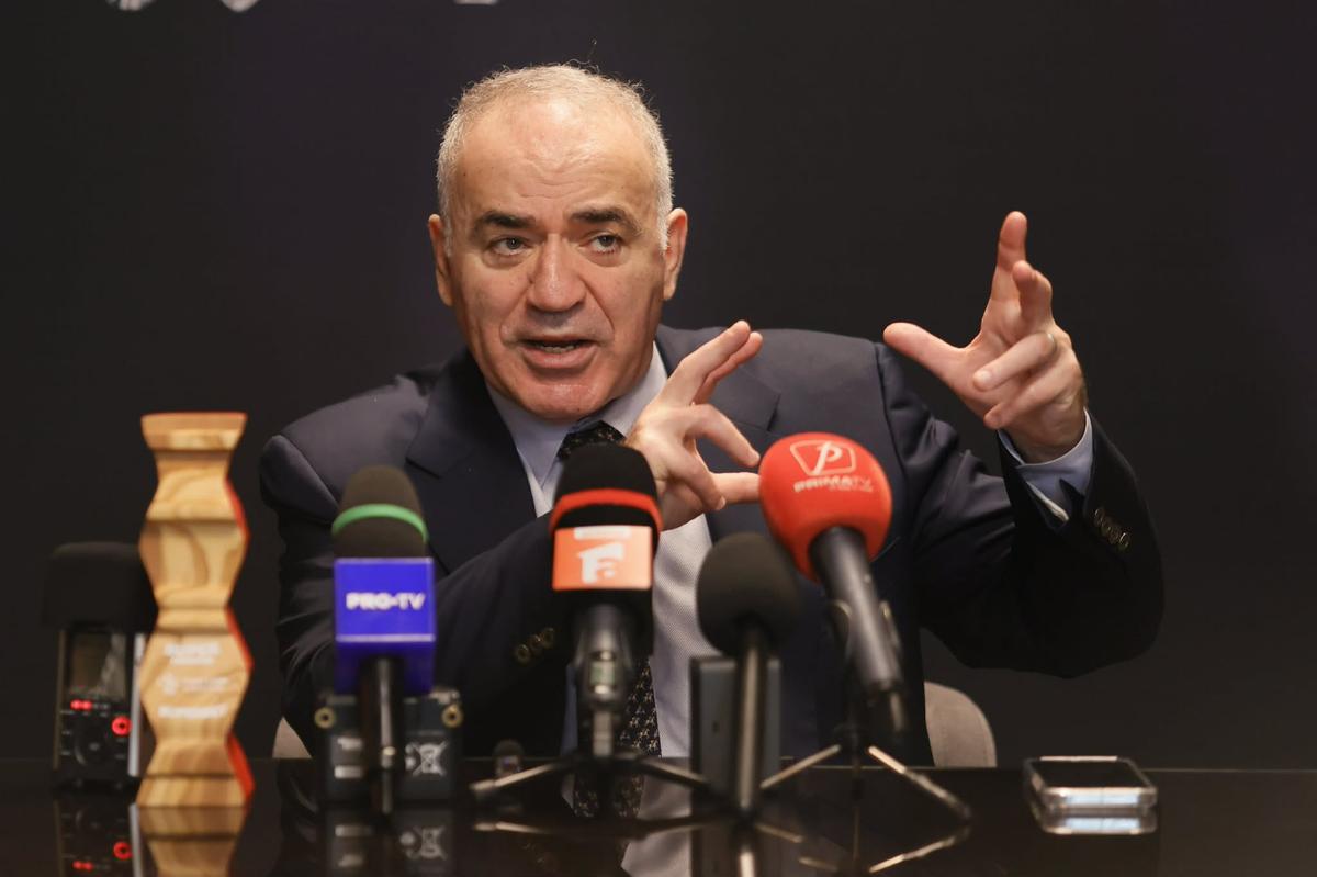 Garry Kasparov: „Războiul Ucraina - Rusia s-ar putea termina în scenariul 1918, nu 1945” + Pe cine alege dintre Messi și Maradona: „El e mai mare”