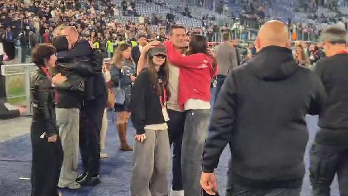 Au coborât din tribune și s-au dus direct la Cristi Chivu, după finala Cupei Italiei