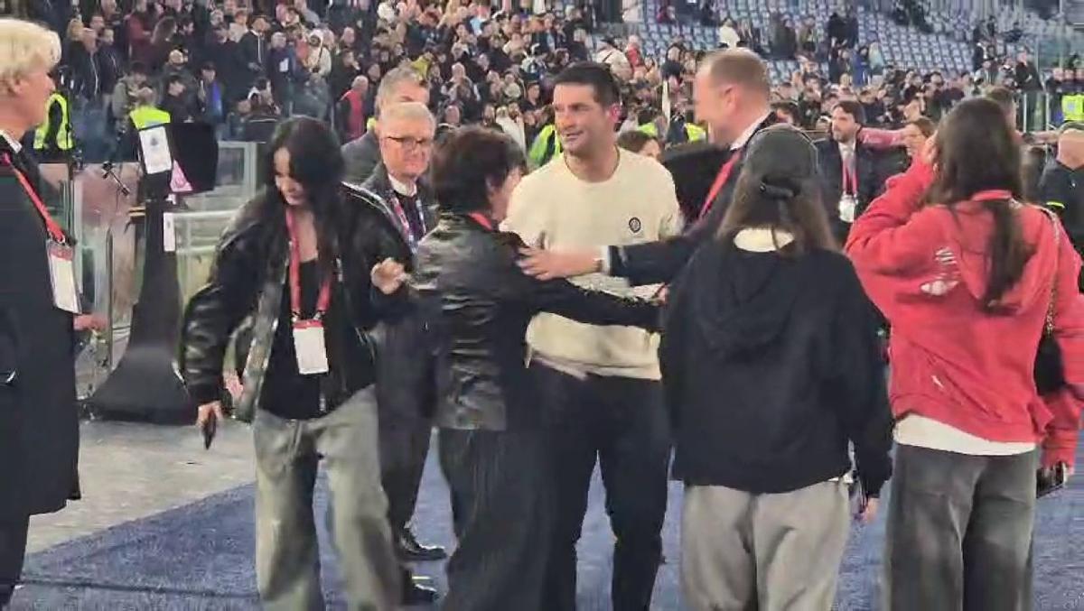 Au coborât din tribune și s-au dus direct la Cristi Chivu, după finala Cupei Italiei