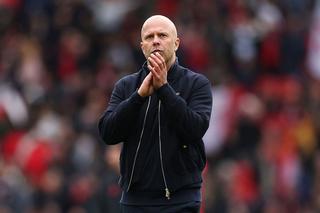 Liverpool l-a dat afară pe Arne Slot și se pregătește să-și numească noul antrenor!