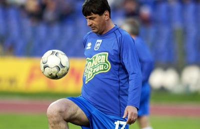 Ce se întâmplă cu Mircea Irimescu, „jolly joker-ul” Craiovei Maxima? » Dat dispărut de colegi, „Iribar” a vorbit cu Gazeta: „De asta nu mai vin pe stadion”