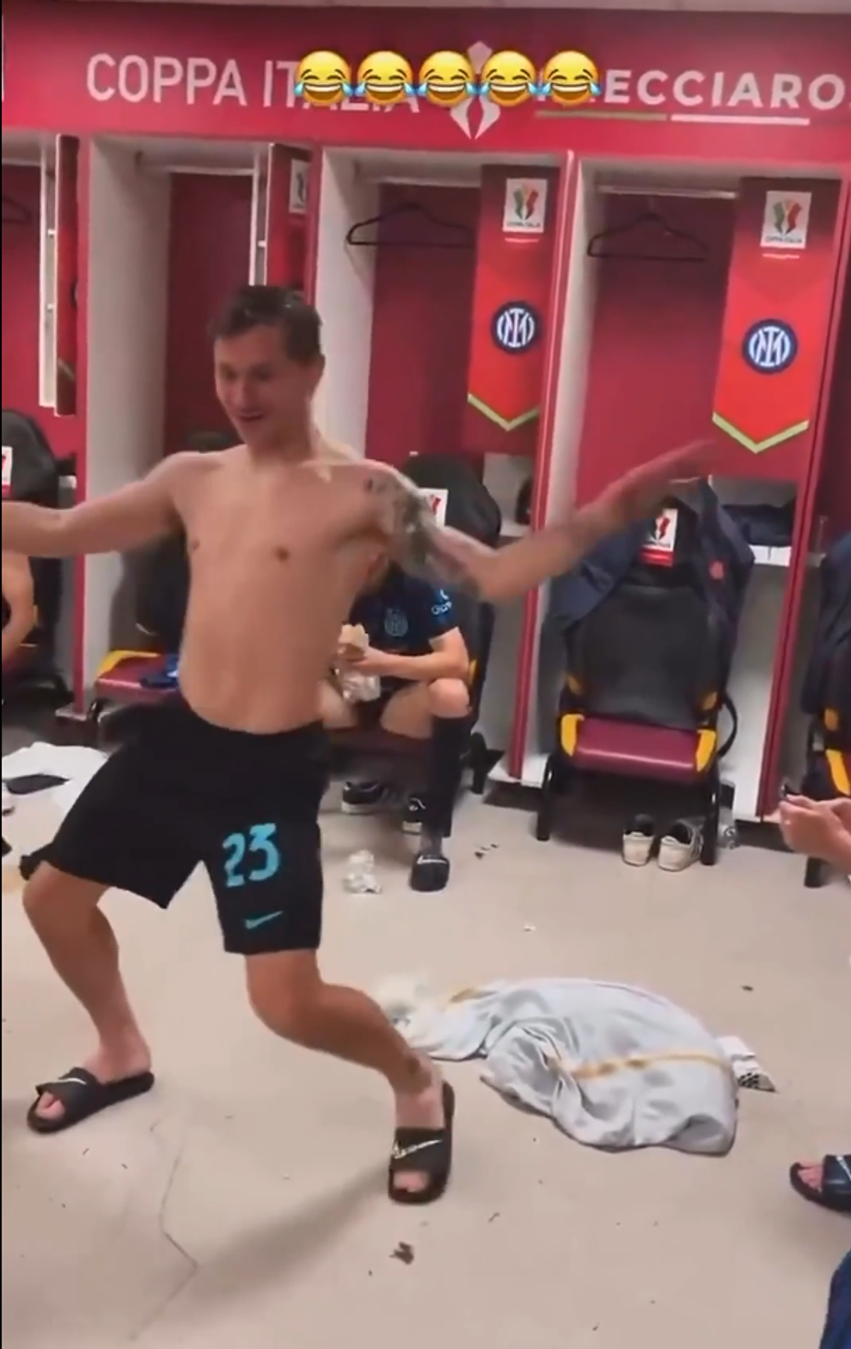 Nicolo Barella, dans viral după câștigarea Cupei
